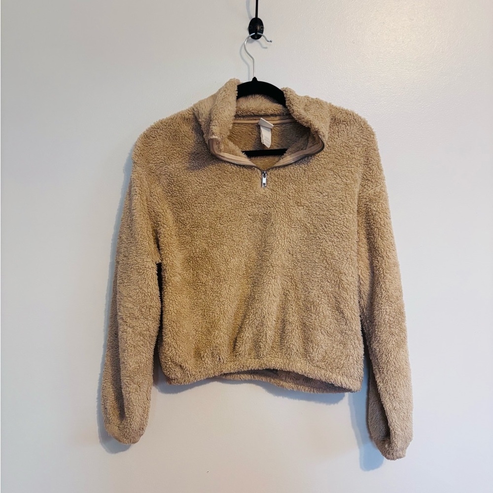 H&M beige fuzzy cropped sweater with collar, half zip size xs
